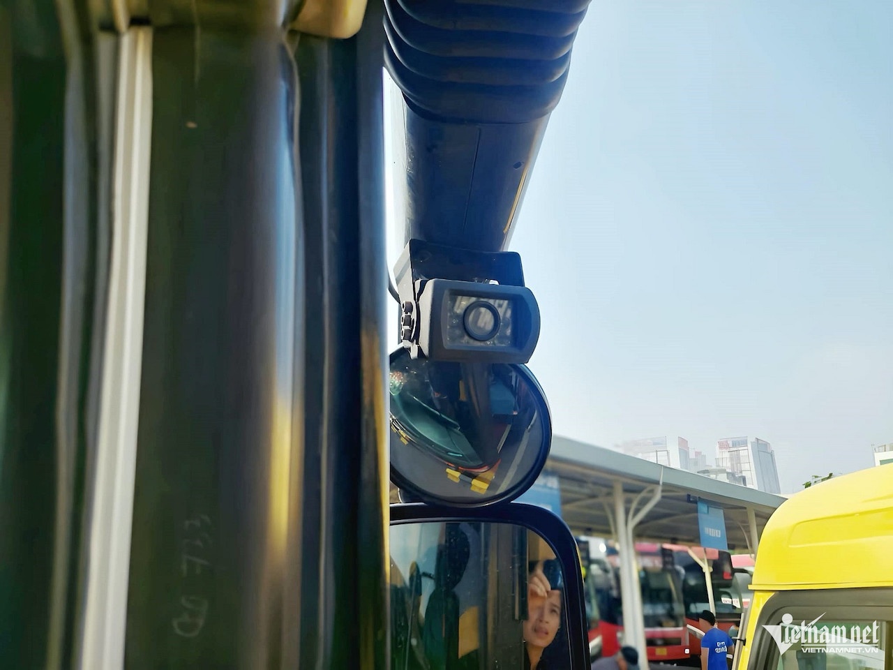 Phat qua giam sat anh 1