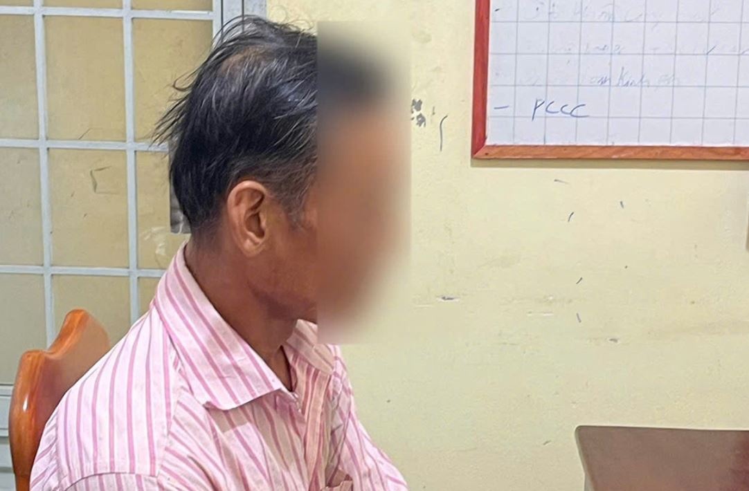 Di nhau ve bop co vo, nguoi dan ong bi phat 7,5 trieu dong hinh anh