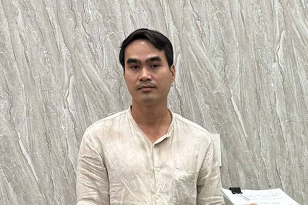 Bat giam doc cong ty o TP.HCM lua dao nhieu nguoi dinh cu o nuoc ngoai hinh anh