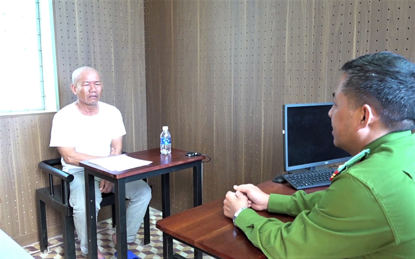 Sat hai vo tre,  Phi tang thi the,  Xuong bien anh 1