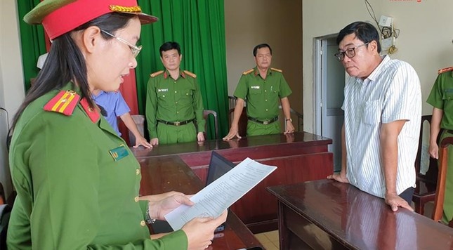 Tran Viet Thang,  TNHH Viet Thang,  Cong ty Viet Thang,  Tap doan UNILAND,  Cong ty UNILAND,  Giam doc UNILAND anh 1