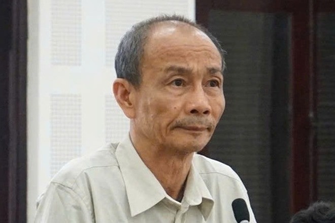 Cuu can bo cang hang khong lua xin viec, chiem doat tien ty hinh anh