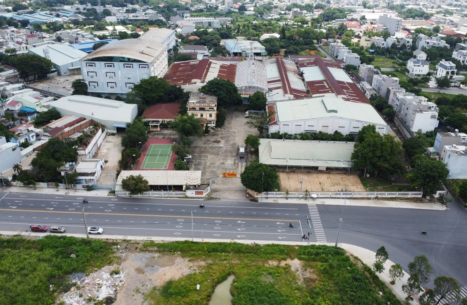 Truy to 2 vo chong chu dau phong Tan Tan cung em trai hinh anh