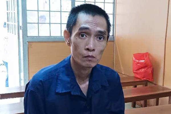 Dam trong thuong hang xom vi hat karaoke gay on ao hinh anh