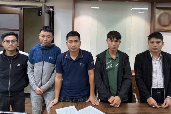 Xet xu luu dong vu 'thoi' dat dau gia 30 ty dong/m2 o Ha Noi hinh anh