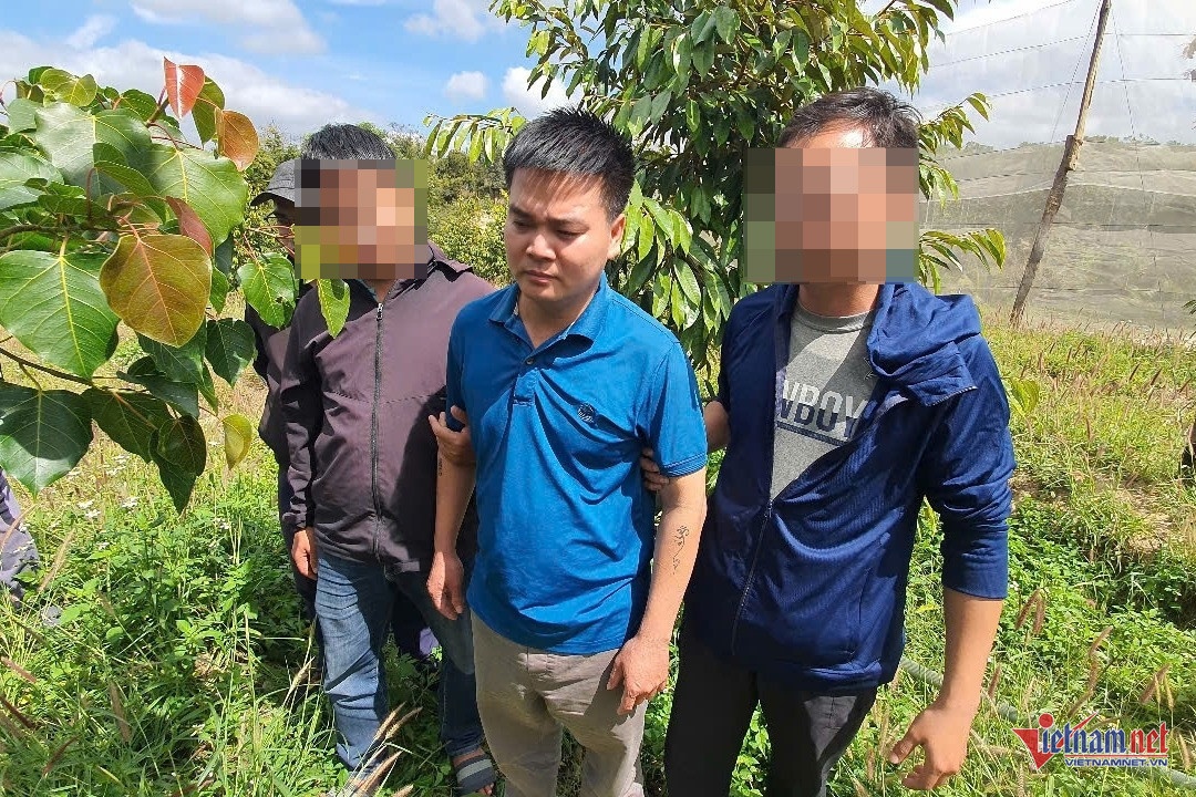 Tu tap thanh tien,  Chiem doat,  Hon 80 ty dong anh 2