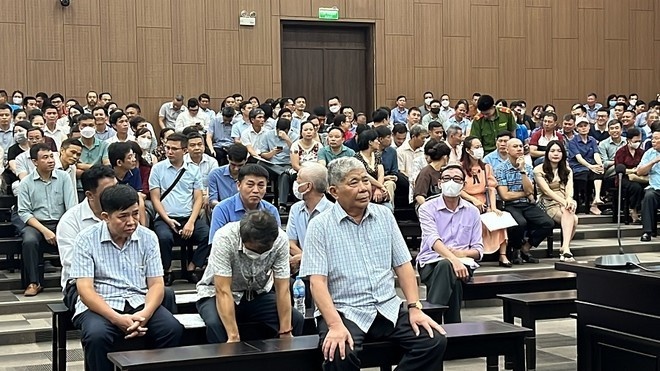 Le Thanh Than,  Lua doi khach hang,  Cong ty Bemes,  CT6 Kien Hung anh 2