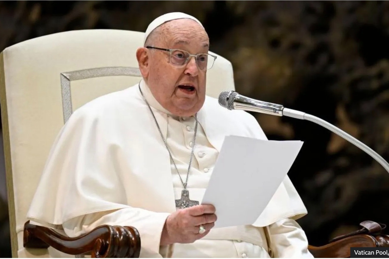 Giao hoang dang nguy kich, co dau hieu suy than hinh anh