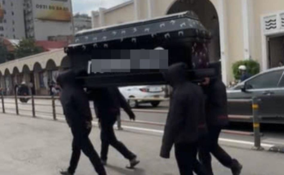 4 thanh nien khieng quan tai dieu pho va nhung tro lo vi pham hinh anh