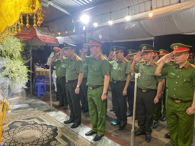 Kẻ sát hại,  Chiến sĩ CSCĐ,  TP Vũng Tàu ảnh 3 Ke sat hai,  Chien si CSCD,  TP Vung Tau anh 3