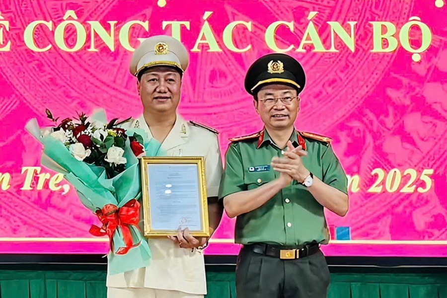 Thuong ta Nguyen Van Hanh lam Pho giam doc Cong an tinh Ben Tre hinh anh