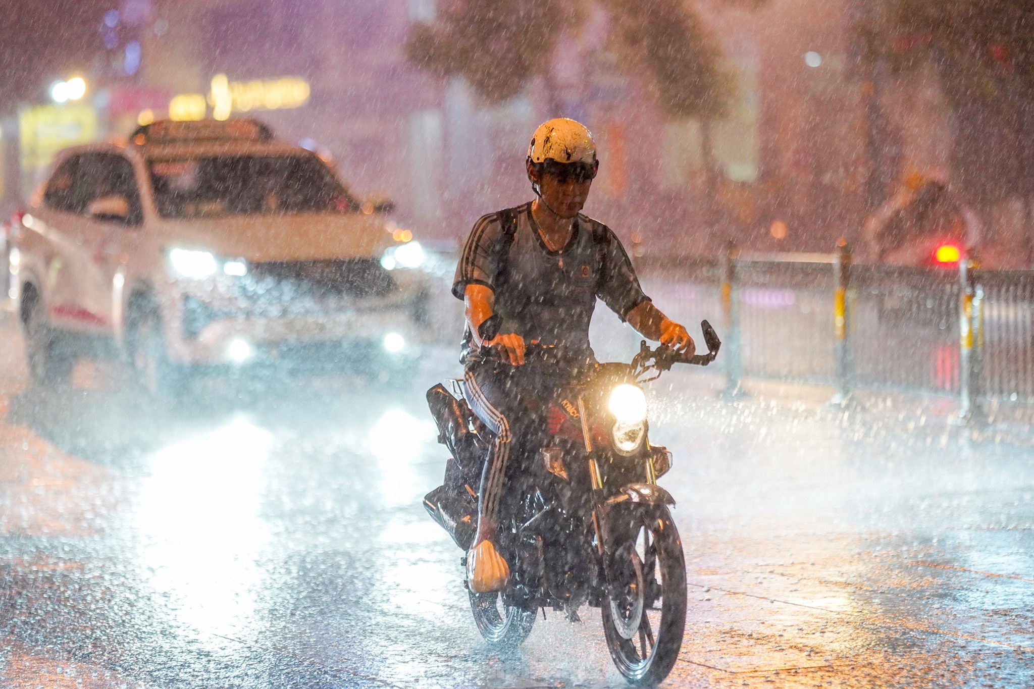 TP.HCM co mua trai mua dip 8/3 hinh anh