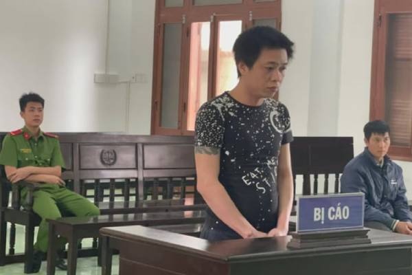 Trut ghen tuong len tinh dich, nguoi dan ong cho ngay ly hon linh an hinh anh