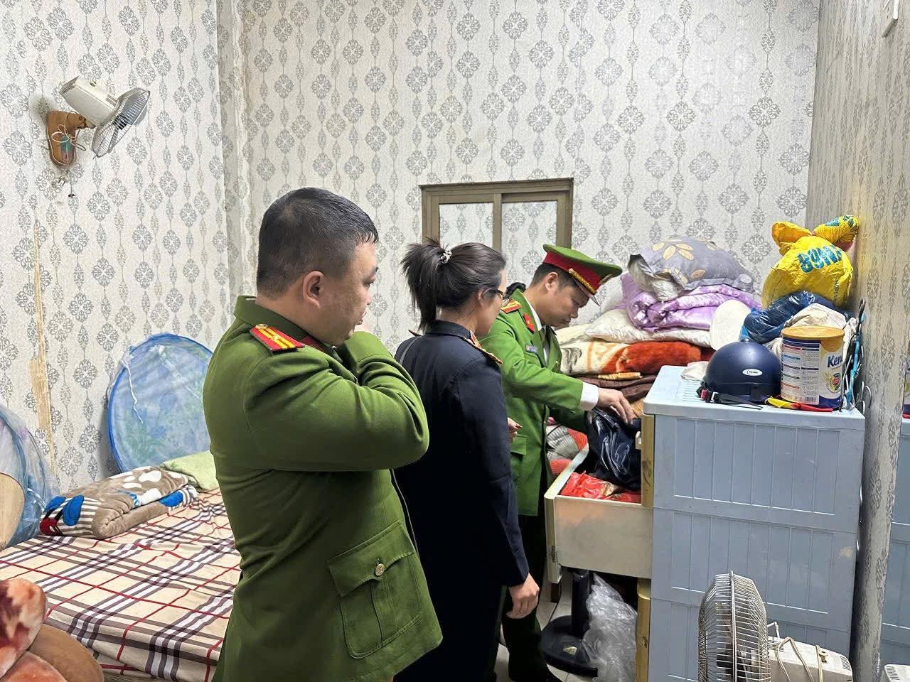 Giang ho Tuan trang,  Ngoc Anh,  Tram dung Ngoc Anh,  Nha xe Ngoc Anh anh 5