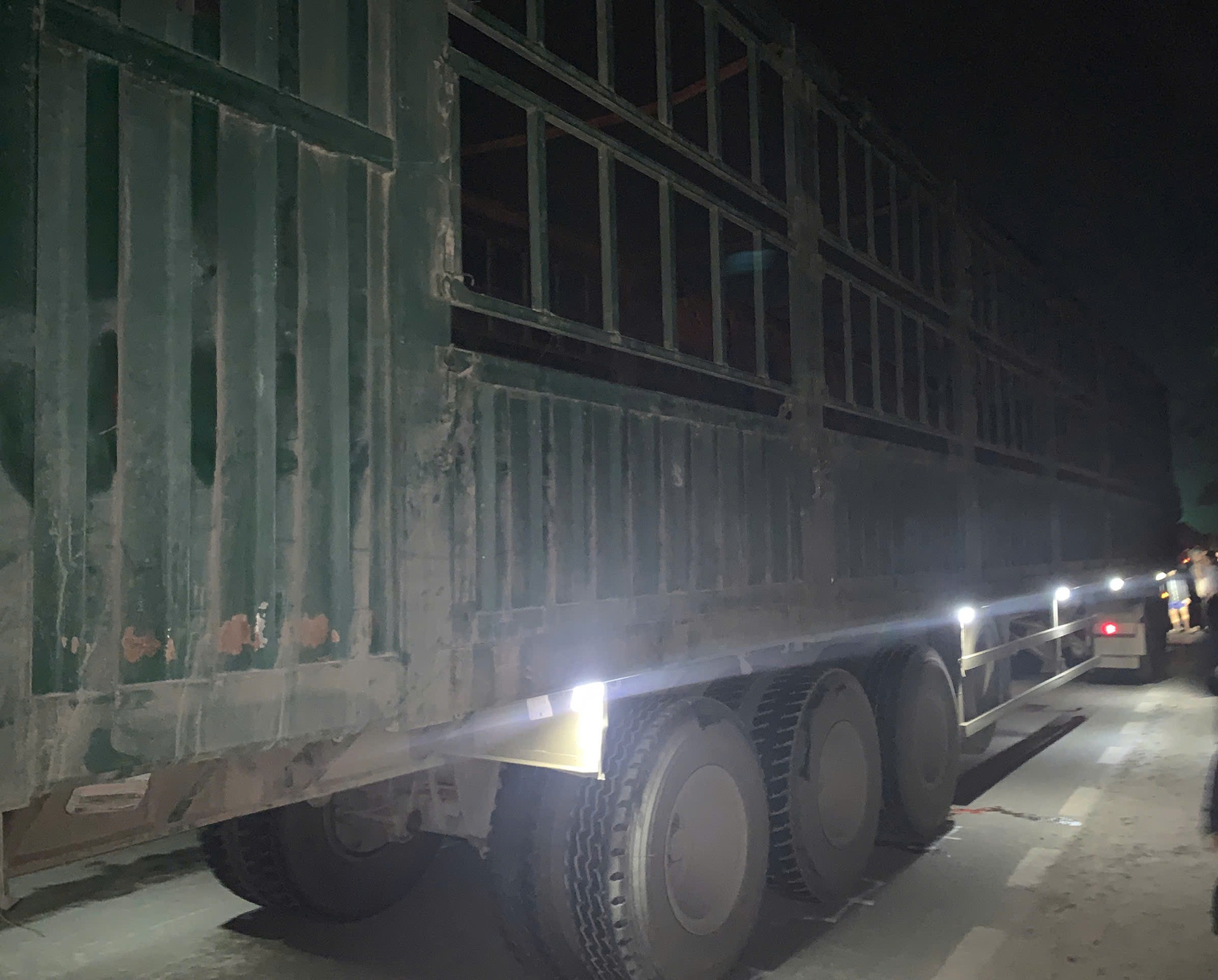 Hai lop 9 tu vong anh 1