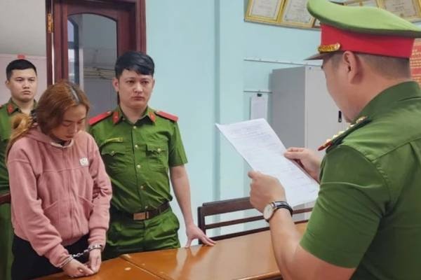 Bat 'nu quai' lua lam ho so xuat khau lao dong sang My hinh anh