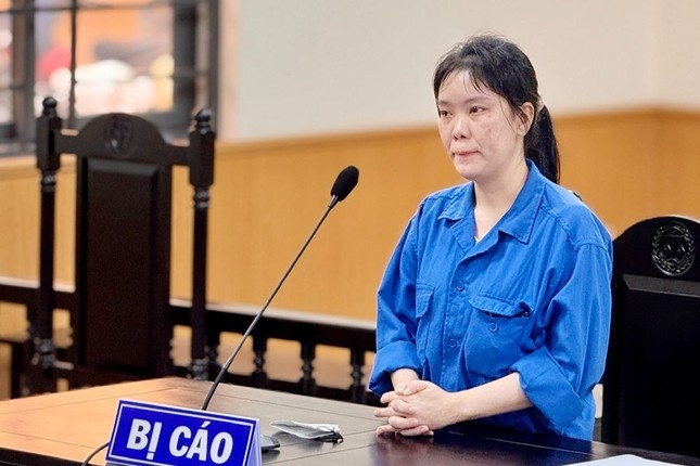 Nhan vien ngan hang chiem doat hon 1,2 ty cua khach, linh an 11 nam tu hinh anh