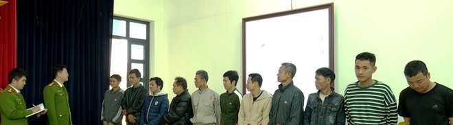 Sau tiec ruou,  Danh bac anh 1