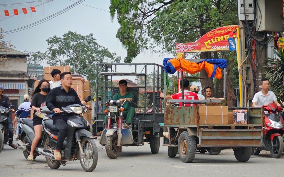 Cuc CSGT chi dao xu ly 'hung than' duong pho: Khong vung cam, ngoai le hinh anh