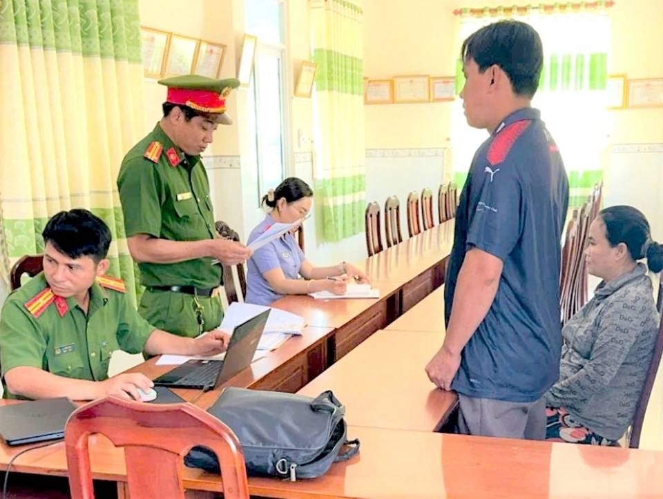 Sach giao khoa gia,  Tay Do Ecopark anh 1