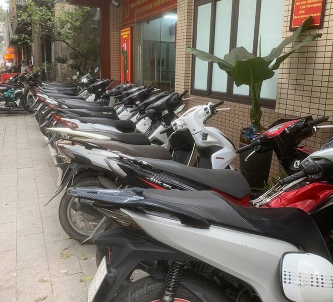 Trom cap,  Mua ban xe may,  Ha Noi anh 2