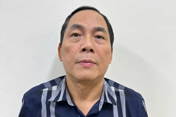 Nguyen giam doc TT Ly lich tu phap quoc gia cung dong pham nhan hoi lo hinh anh
