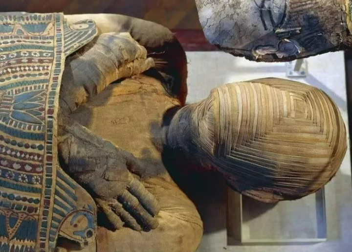 Bi an xac uop Ai Cap dep ky la, khong nha khao co nao dam mo vai quan hinh anh