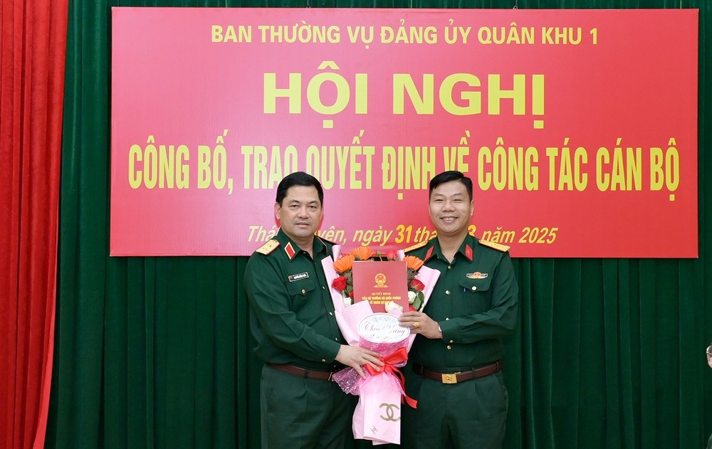 Dieu dong, bo nhiem 12 can bo Quan khu 1 hinh anh