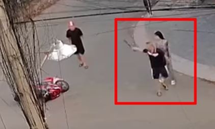 Xac dinh chu phuong tien vu tai xe oto vung gay bong chay danh nguoi hinh anh