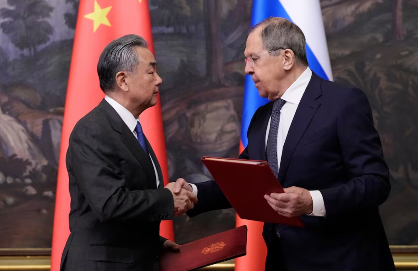 Ngoai truong Nga - Trung thao luan nhieu van de song phuong va quoc te hinh anh