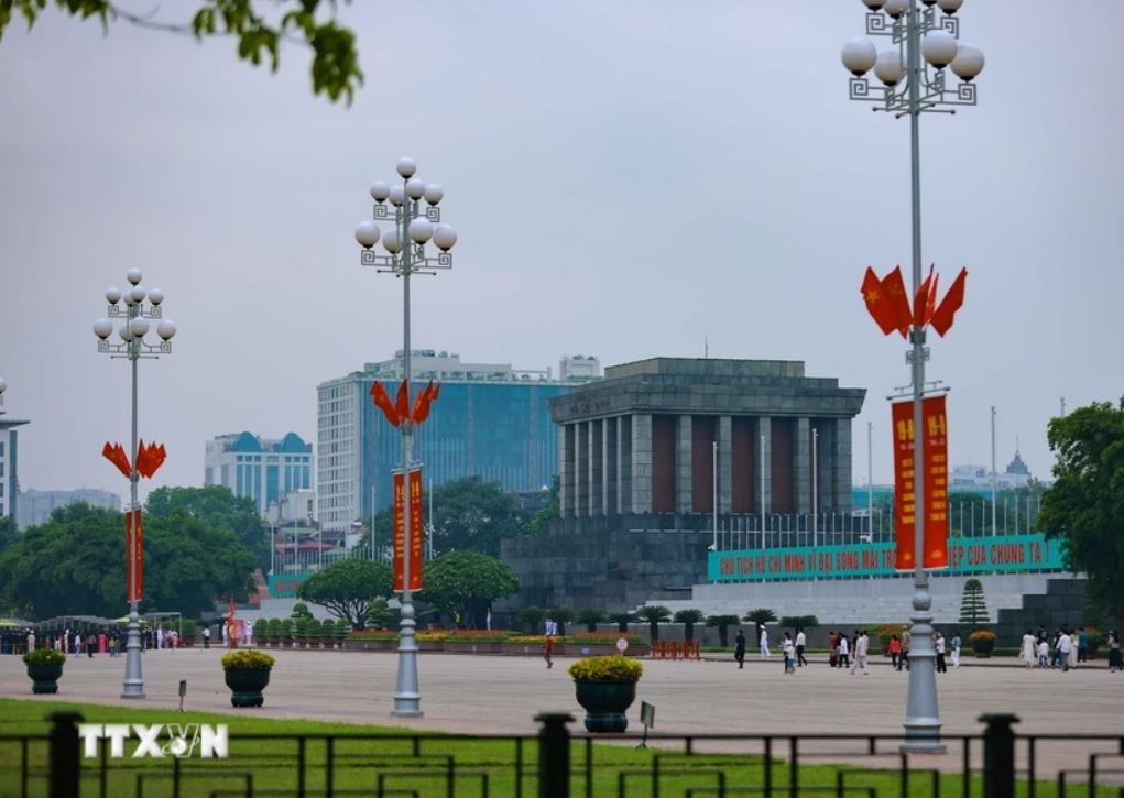 Lang Ho Chi Minh anh 1