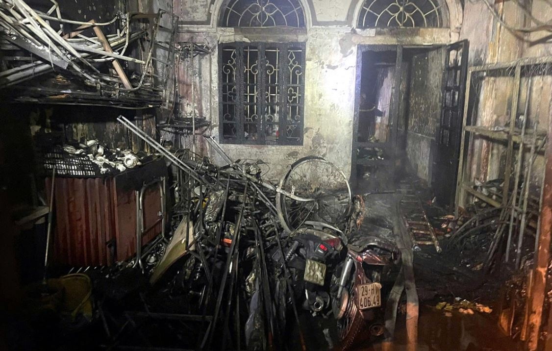 Chay nha luc nua dem o Ha Noi, mot nguoi tu vong hinh anh