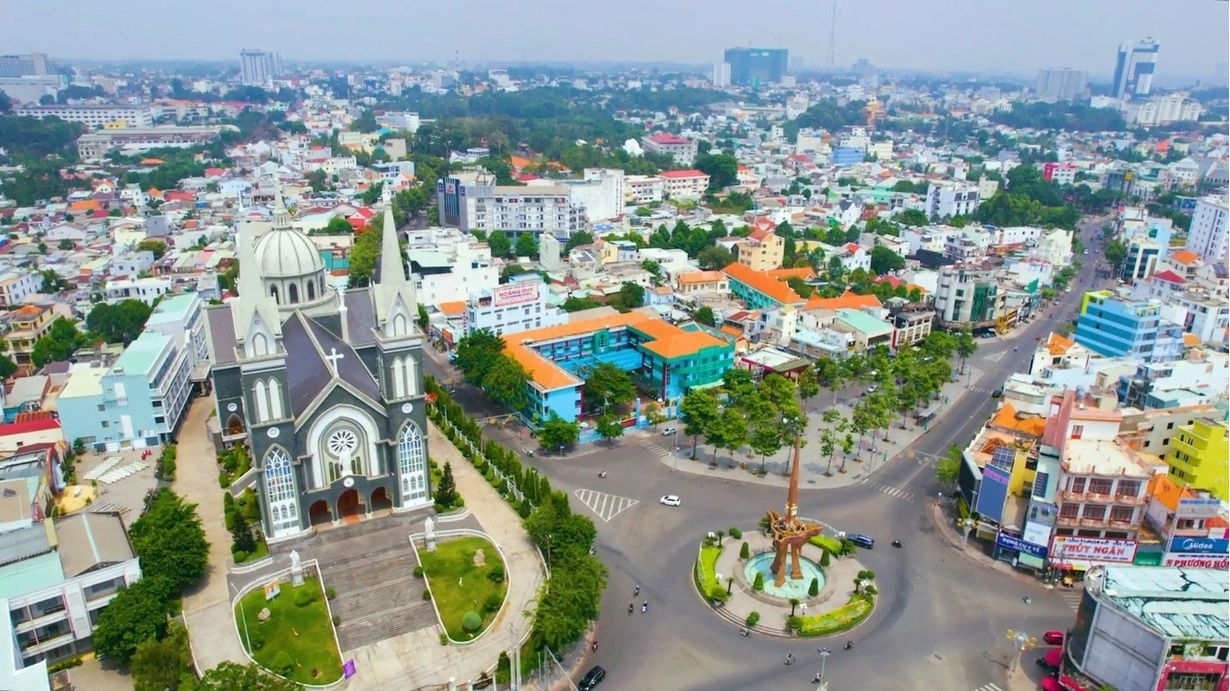 Binh Duong sap nhap anh 1