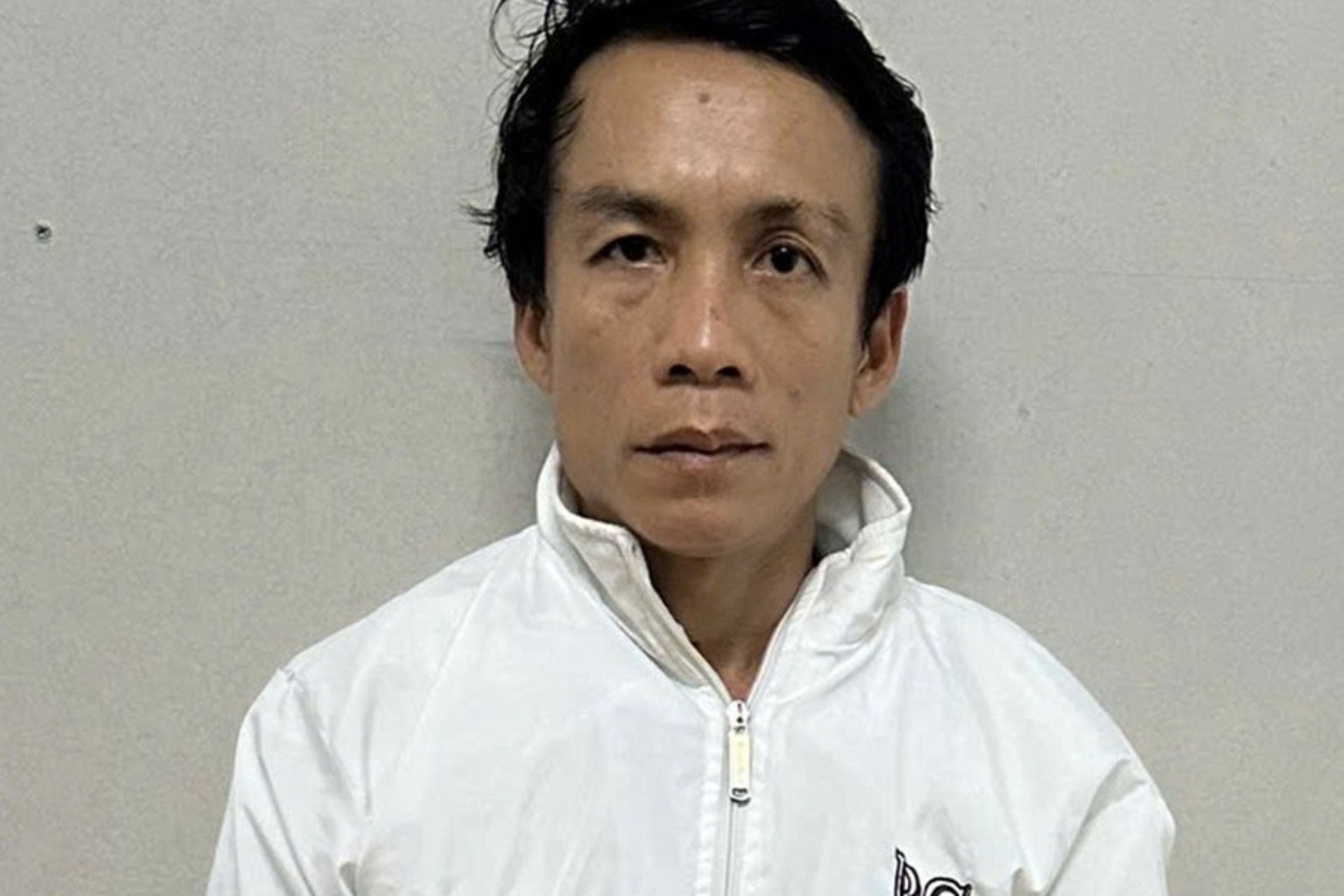Trinh sat quat nga trom anh 1