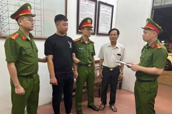 Bat 2 doi tuong vi pham quy dinh ve tham do, khai thac tai nguyen hinh anh