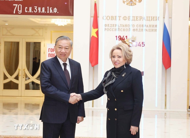 Tong Bi thu anh 2