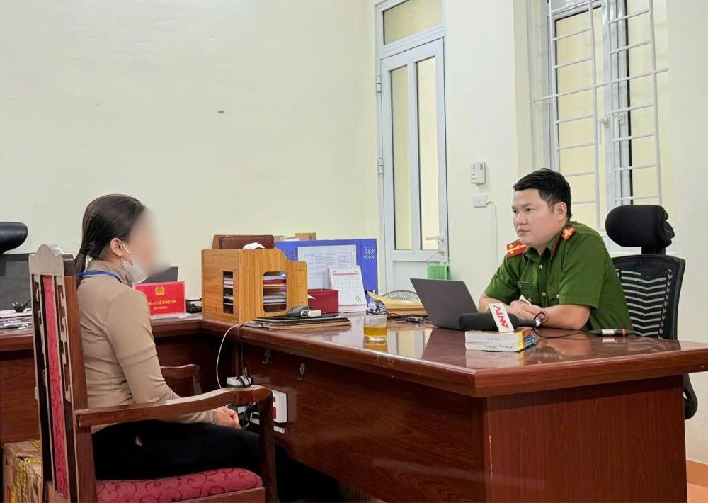 Kich ban 'thao tung tam ly' khien nu giao vien mam non mat 400 trieu hinh anh