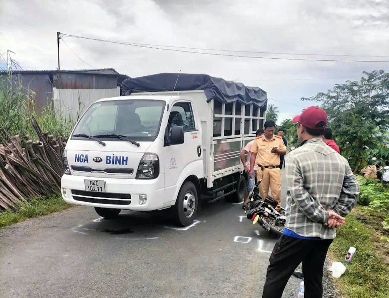 Nu sinh Vinh Long anh 1