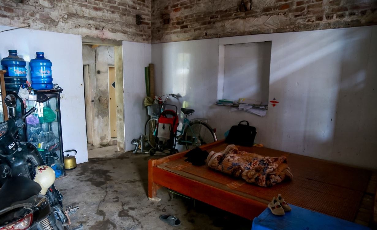 Canh trong nha tro cua chau be vu ‘nop tien moi cap cuu’ o Nam Dinh hinh anh