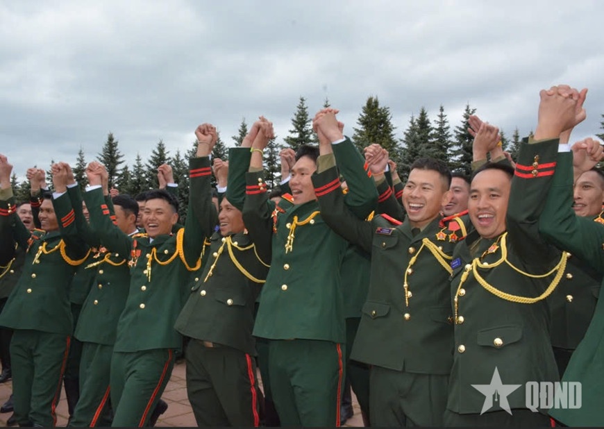 Viet Nam duyet binh Nga anh 2