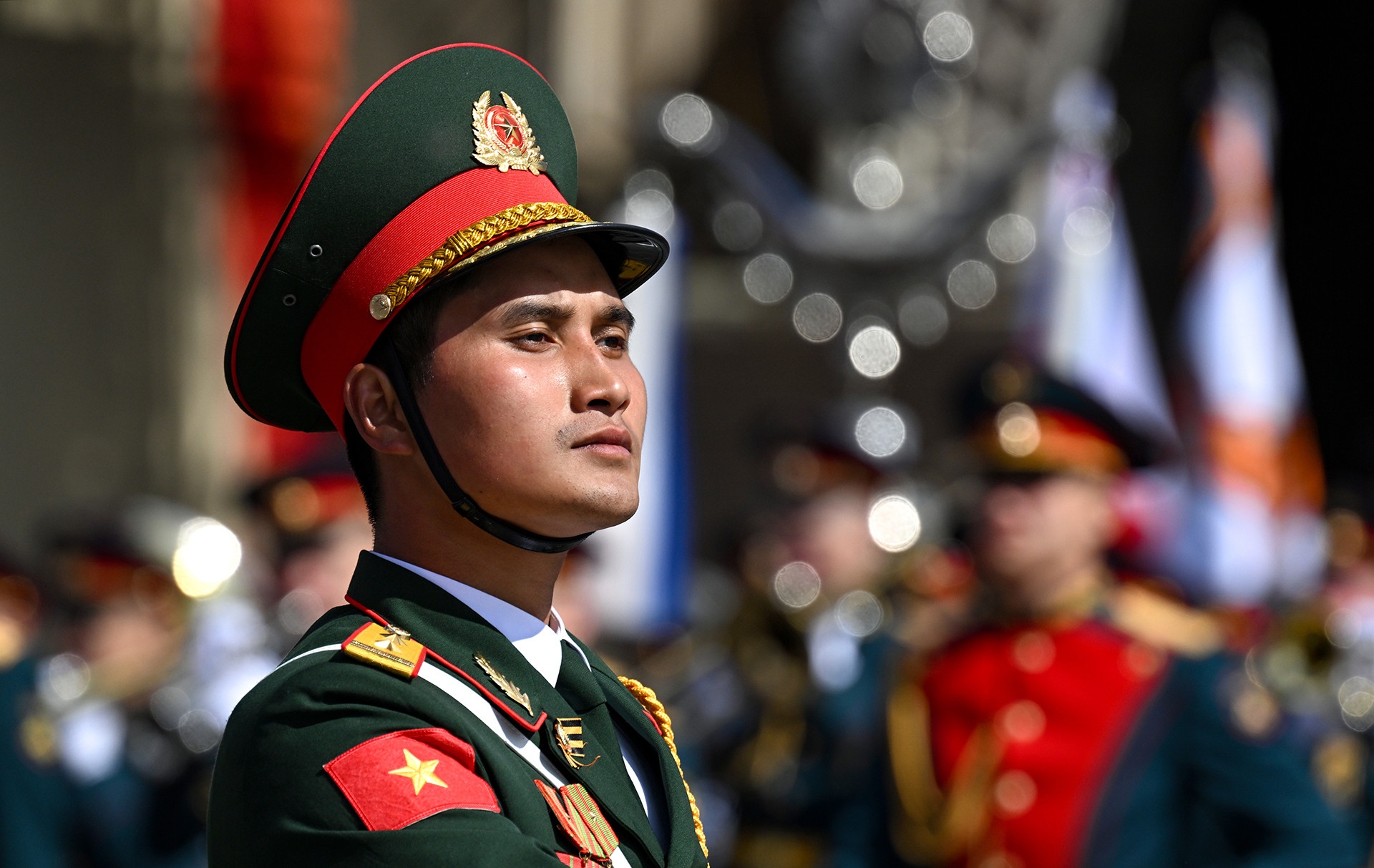 chien si pham khac giang anh 4