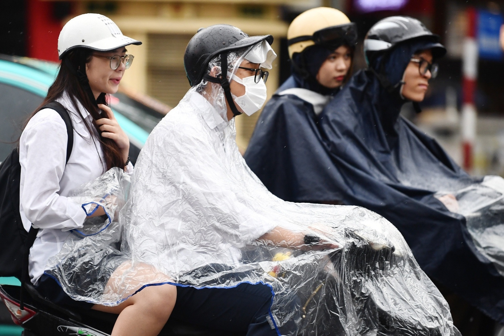 Mien Bac lai don khong khi lanh, mua lon hinh anh