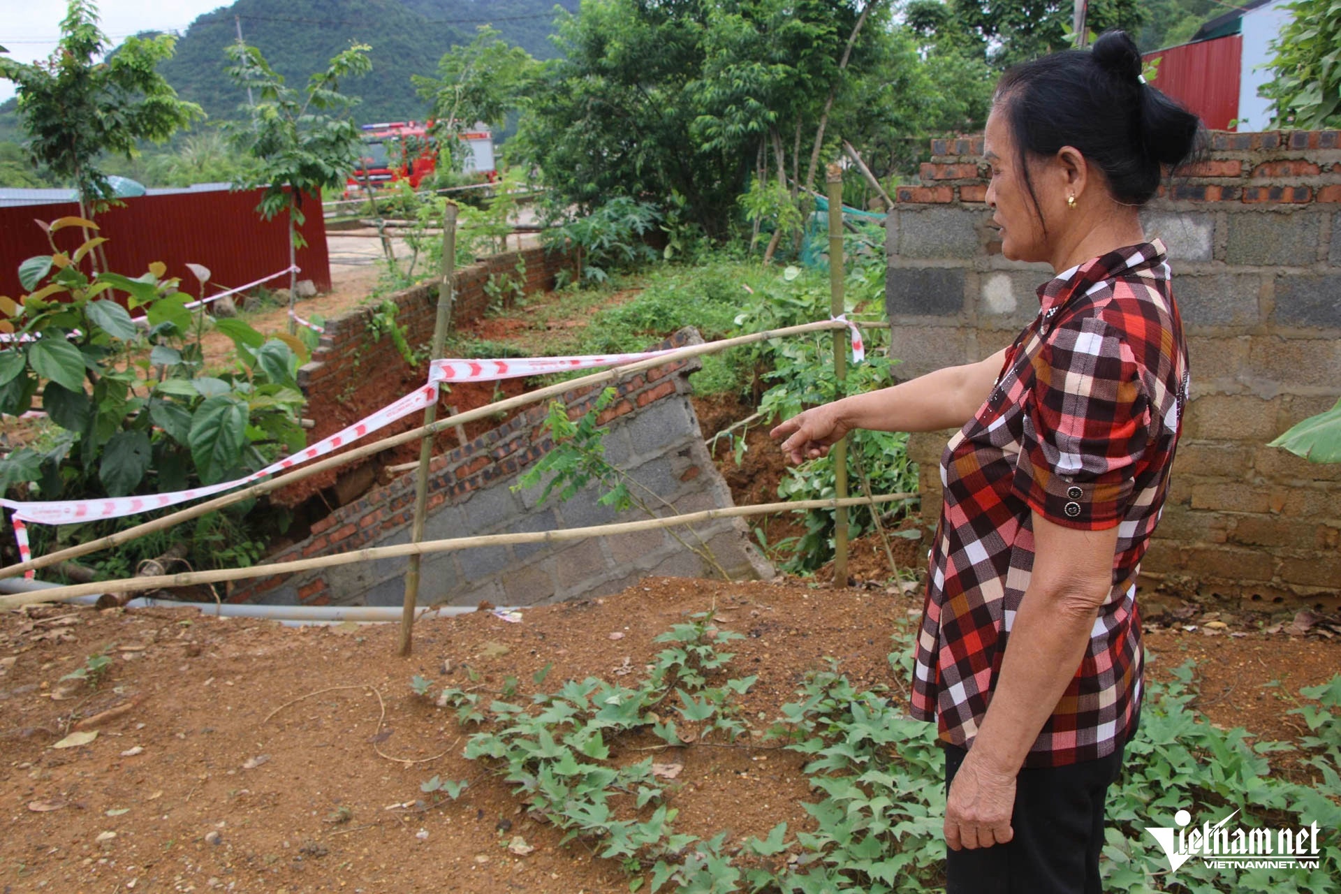 Ho tu than Bac Kan anh 2