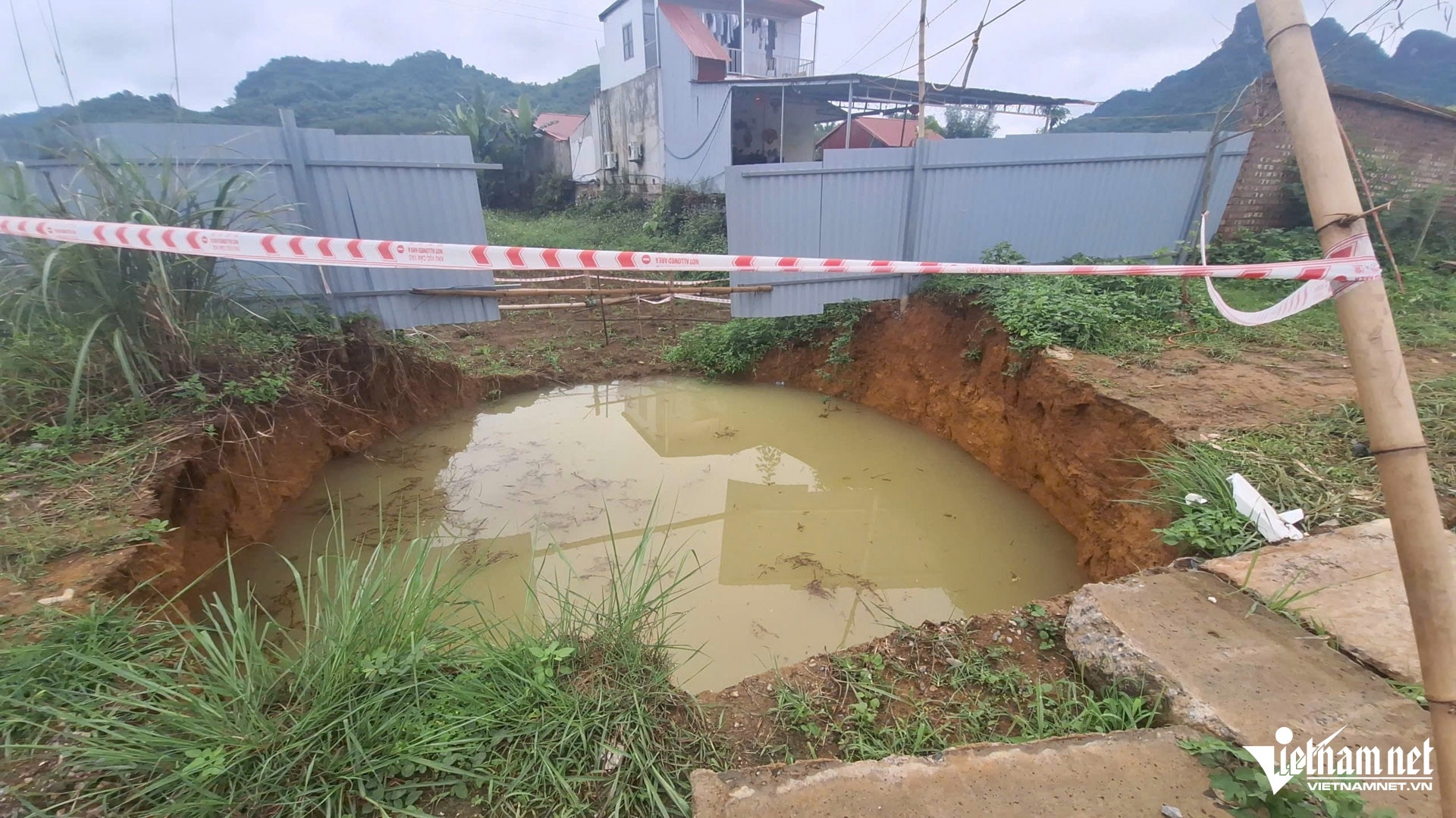 Ho tu than Bac Kan anh 3