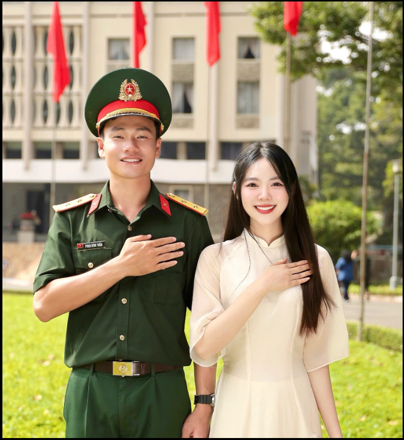 Cau hon Nu sinh TP.HCM anh 1