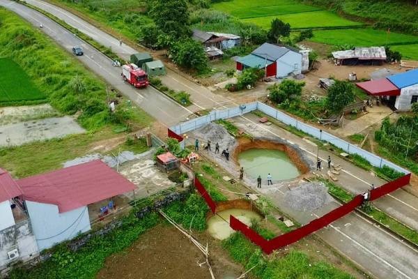 Nguoi than bat khoc ben 'ho tu than': 'Chi mong em toi duoc tro ve' hinh anh