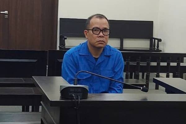 Nhan vien cua hang mua ban oto lua dao bang chieu 'luot' xe sang hinh anh