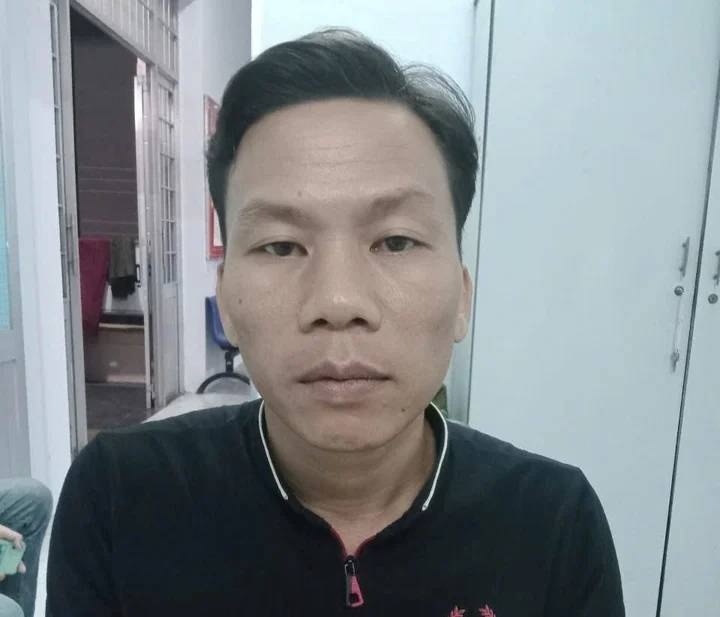 Ru vao nha nghi anh 1