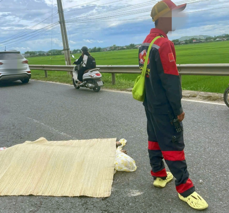 Dam ban gai,  Trong thuong anh 1