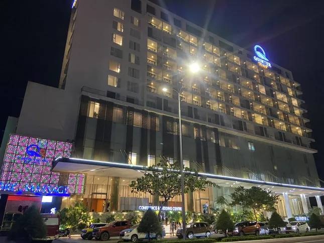 Bo Cong an kham xet khach san 5 sao o Nha Trang hinh anh